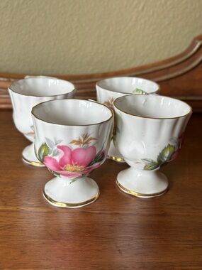 Vintage antique Royal Albert bone China England “Prairie Rose” egg cup holder
